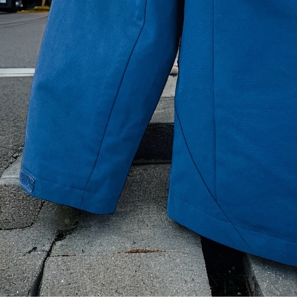 Bauer Youth West Madison Polar Caps Hockey Team Jacket Youth size medium - Picture 10 of 12